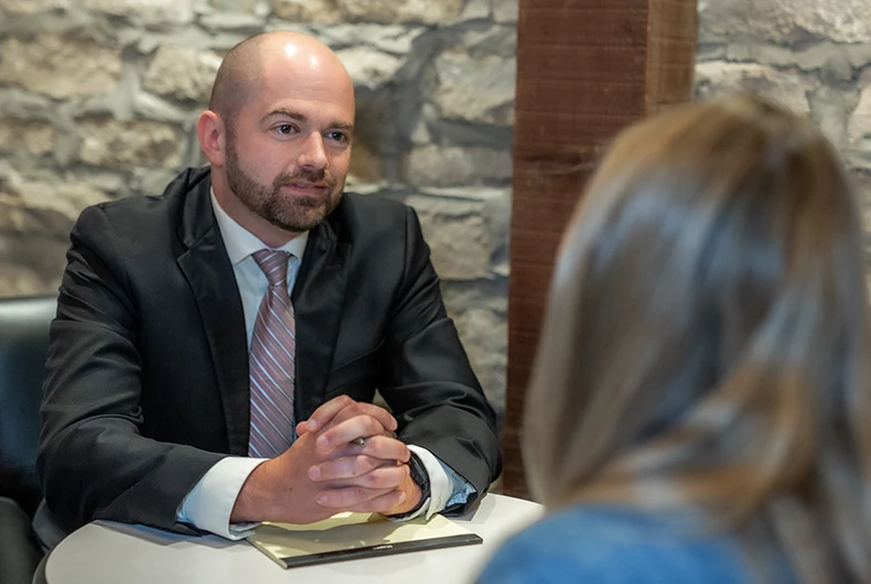 How a Workers’ Compensation Lawyer Guides Injured Workers